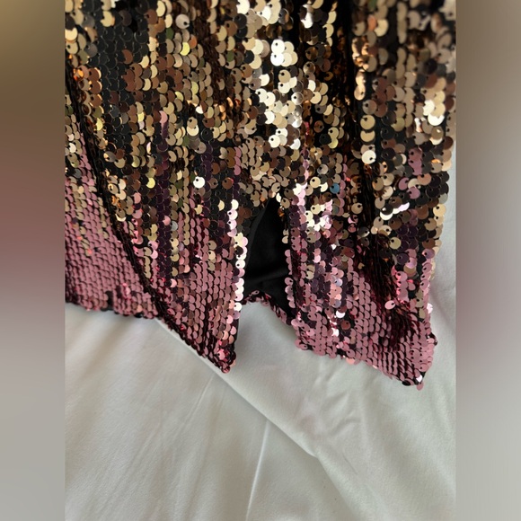 Venus Sequined Dress size large - Picture 2 of 7